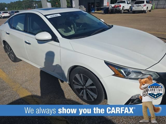 Used 2020 Nissan Altima 2.5 SL FWD image 2