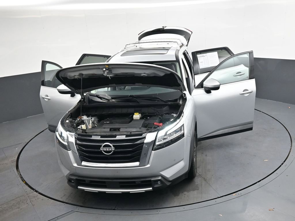 Used 2022 Nissan Pathfinder SL w/ SL Premium Package image 49