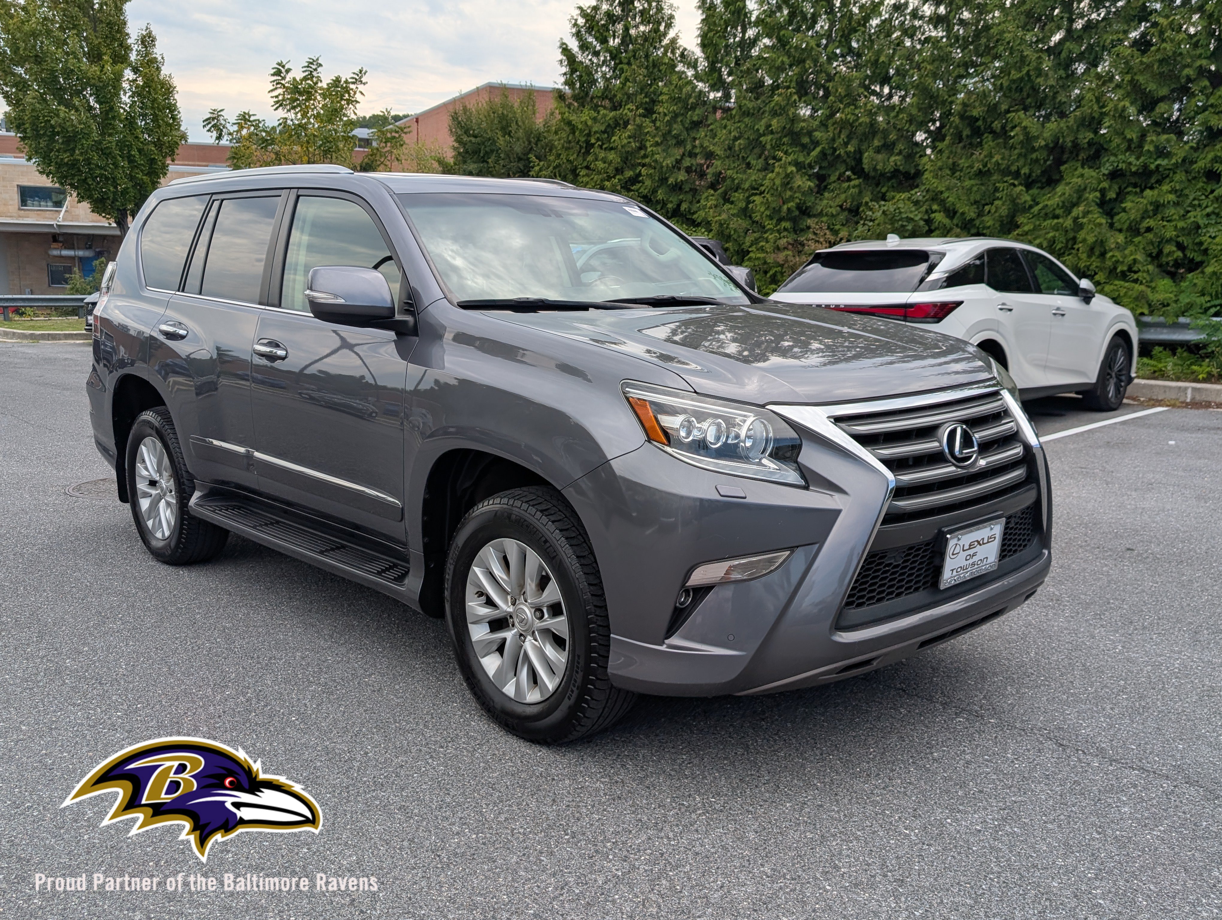 Used 2017 Lexus GX 460 Premium w/ Premium Package AWD/4WD image 1