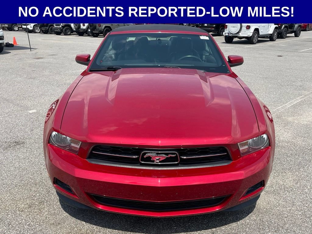 Used 2011 Ford Mustang Premium w/ 202A Rapid Spec Order Code RWD image 5