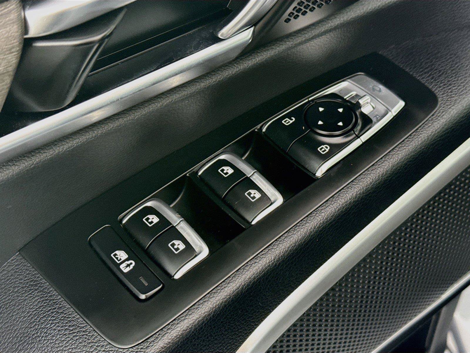 Used 2021 Kia Telluride EX w/ EX Premium Package FWD image 30