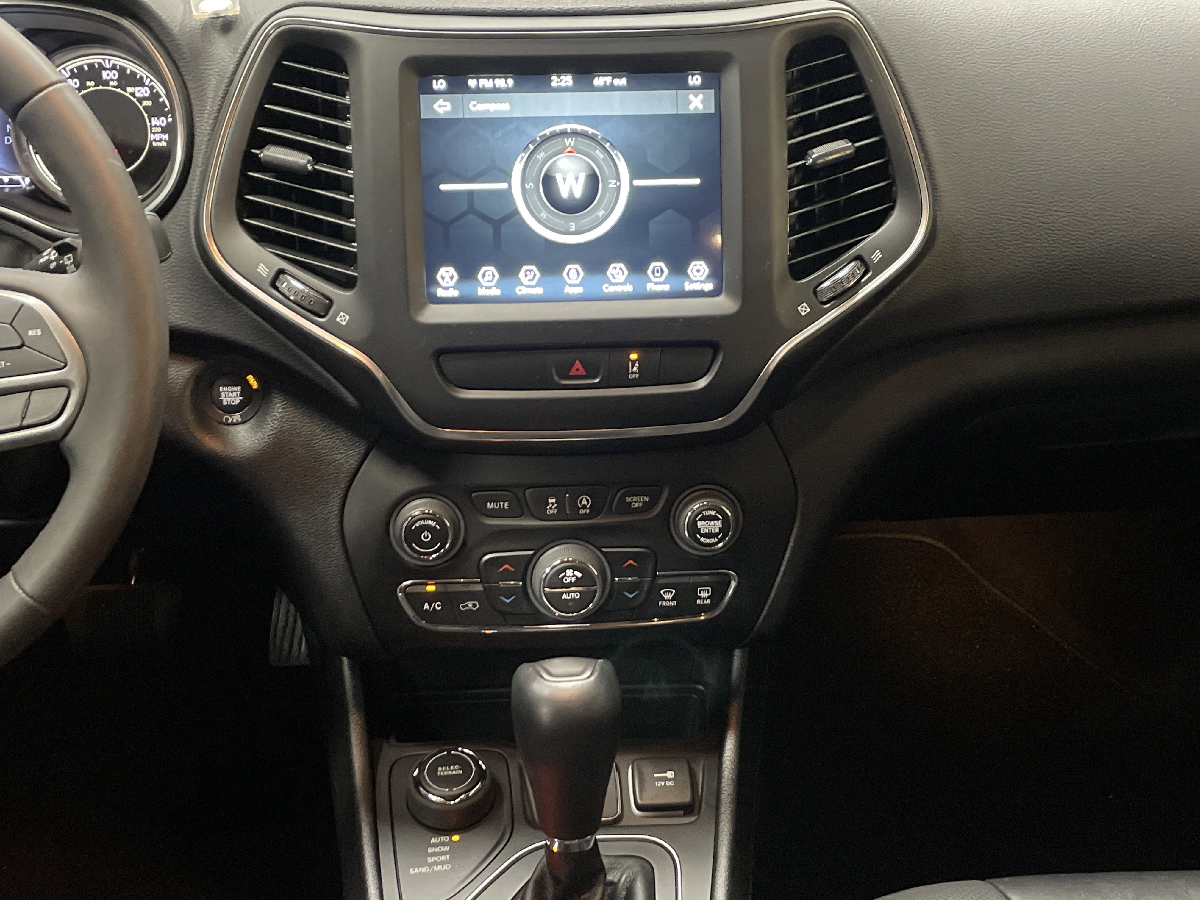 Used 2022 Jeep Cherokee Latitude Lux image 29
