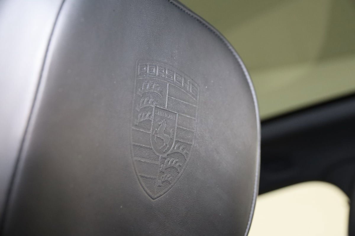 Used 2023 Porsche Cayenne Coupe image 16