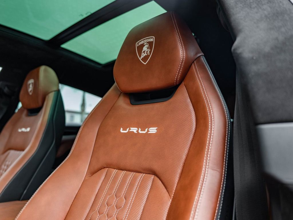 Used 2024 Lamborghini Urus S AWD/4WD image 29