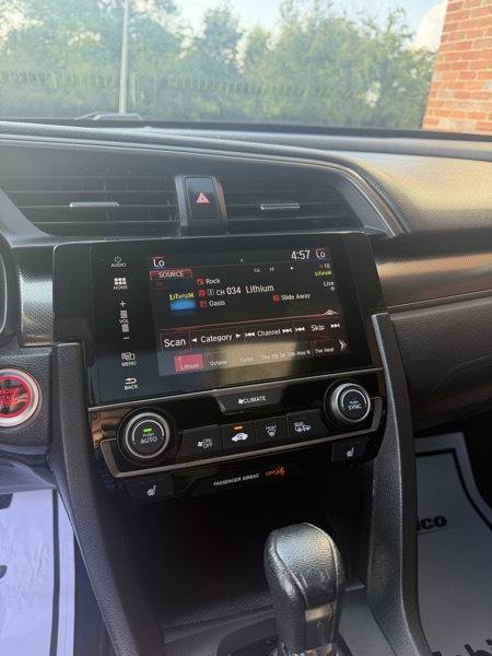 Used 2017 Honda Civic EX image 10