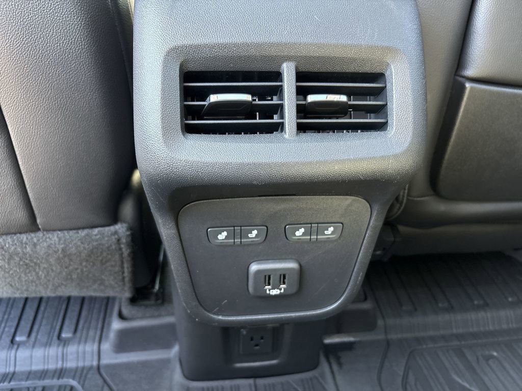 Used 2020 GMC Terrain Denali w/ Denali Premium Package AWD/4WD image 24