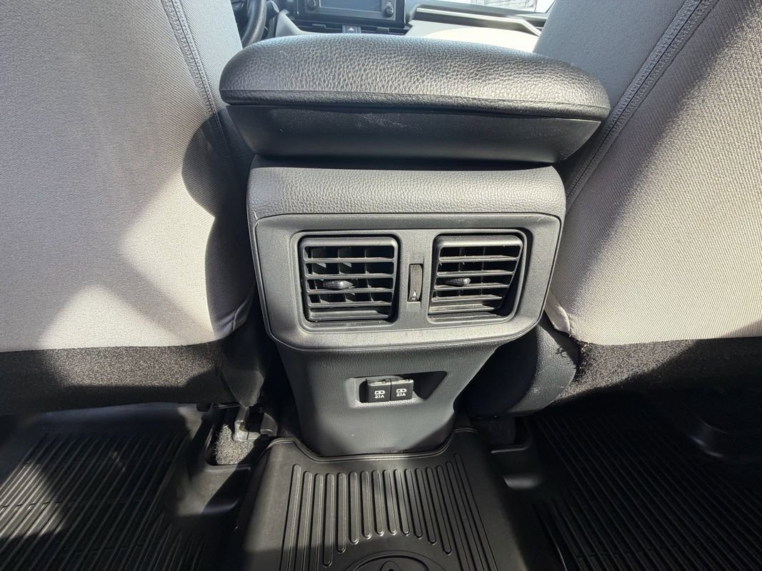 Used 2019 Toyota RAV4 XLE image 15