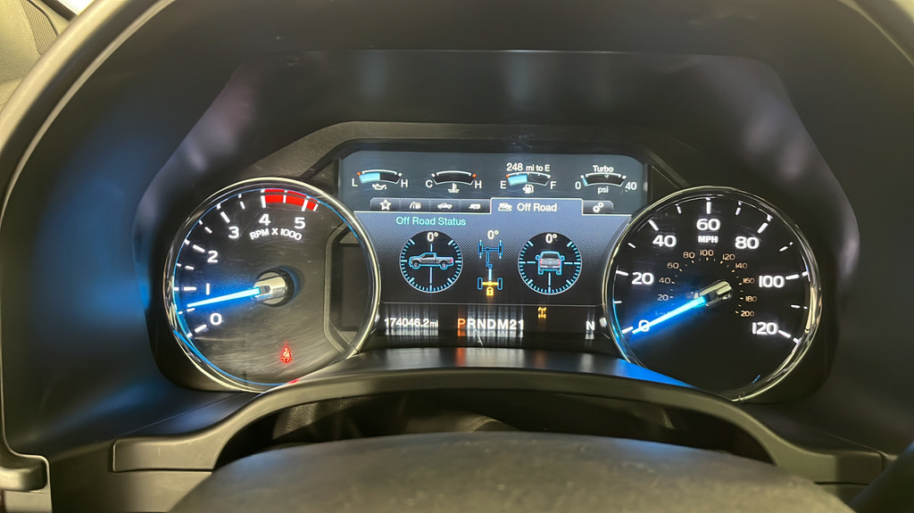 Used 2017 Ford F350 Platinum w/ FX4 4x4 Off Road Package image 23