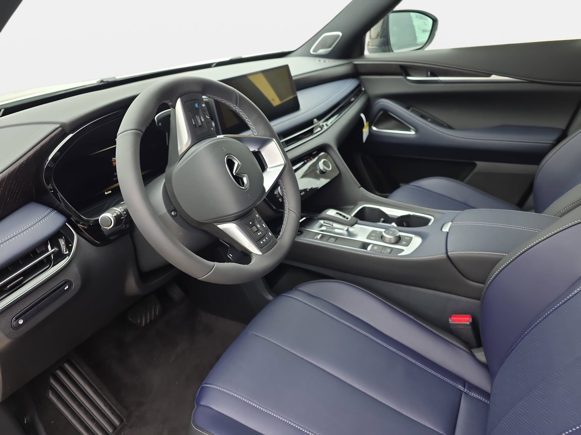 New 2026 INFINITI QX60 Sport w/ Dark Cargo Package AWD/4WD image 16