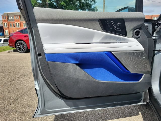 New 2027 Cadillac Optiq Sport w/ LPO, Floor Liner Package AWD/4WD image 20