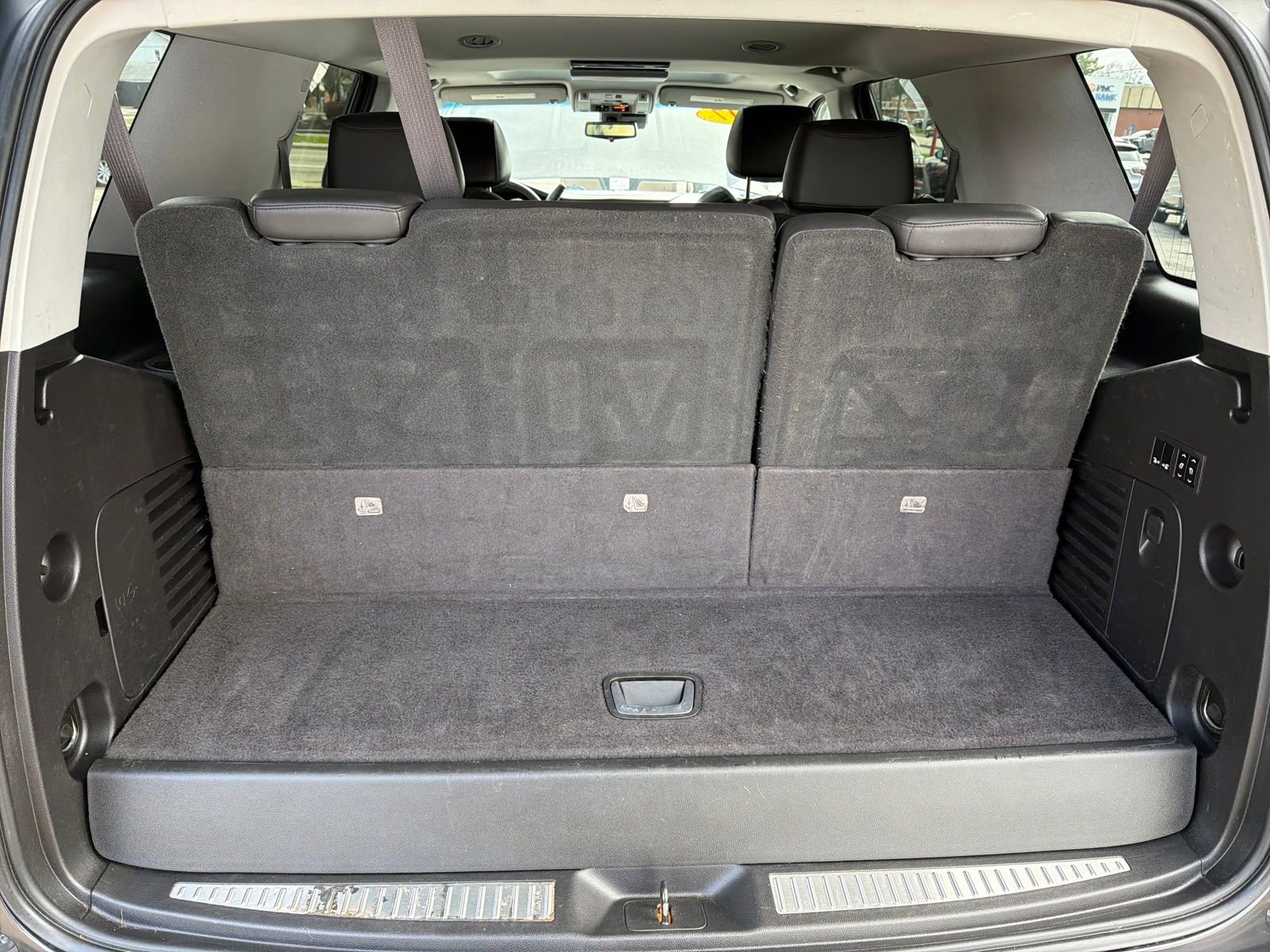 Used 2017 Cadillac Escalade Premium Luxury w/ LPO, Radiant Package image 25