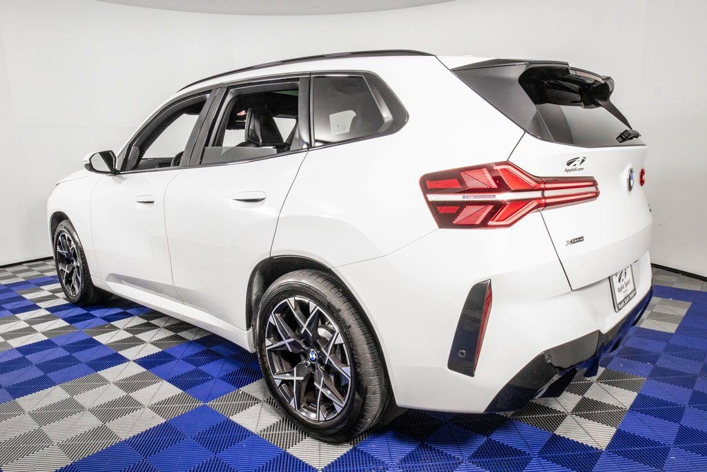 Used 2025 BMW X3 xDrive30i image 7