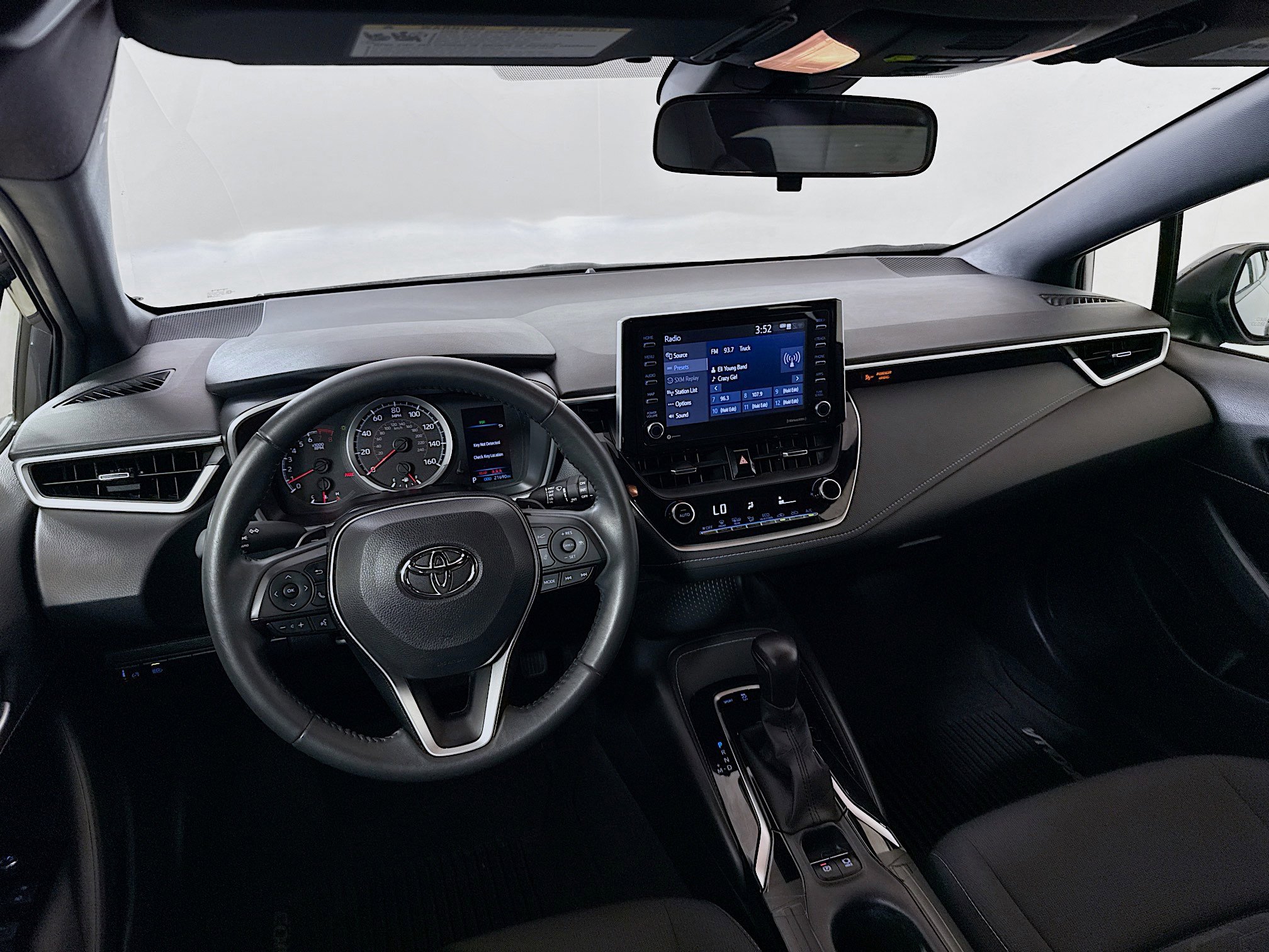 Used 2021 Toyota Corolla SE FWD image 21