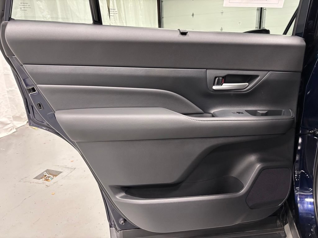 Used 2026 Toyota Grand Highlander AWD image 45