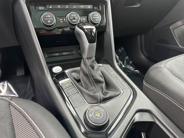 Used 2024 Volkswagen Taos SE image 25