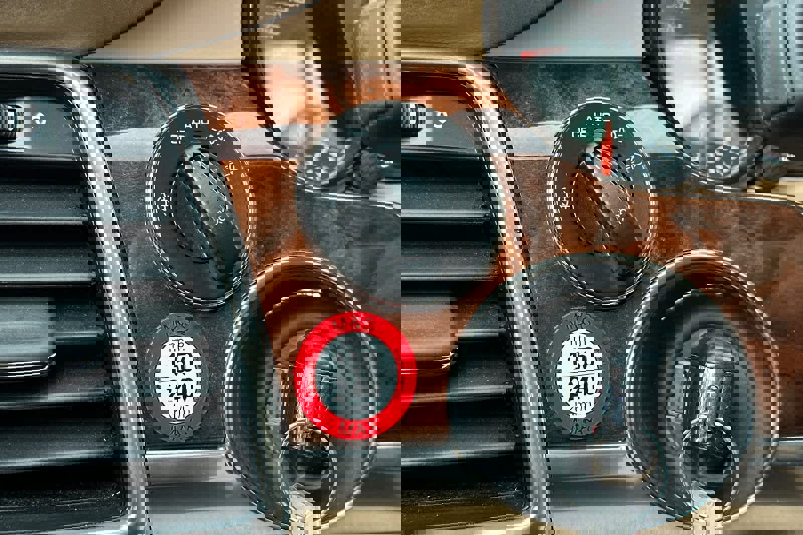 Used 2013 Porsche Panamera image 30