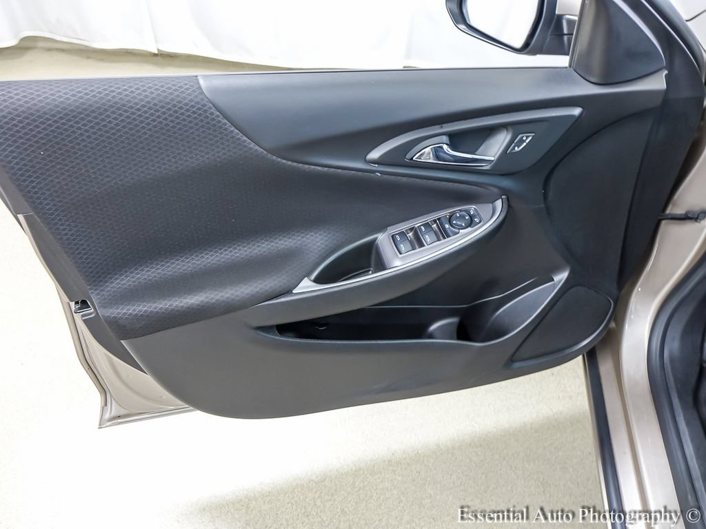 Used 2024 Chevrolet Malibu LT FWD image 19