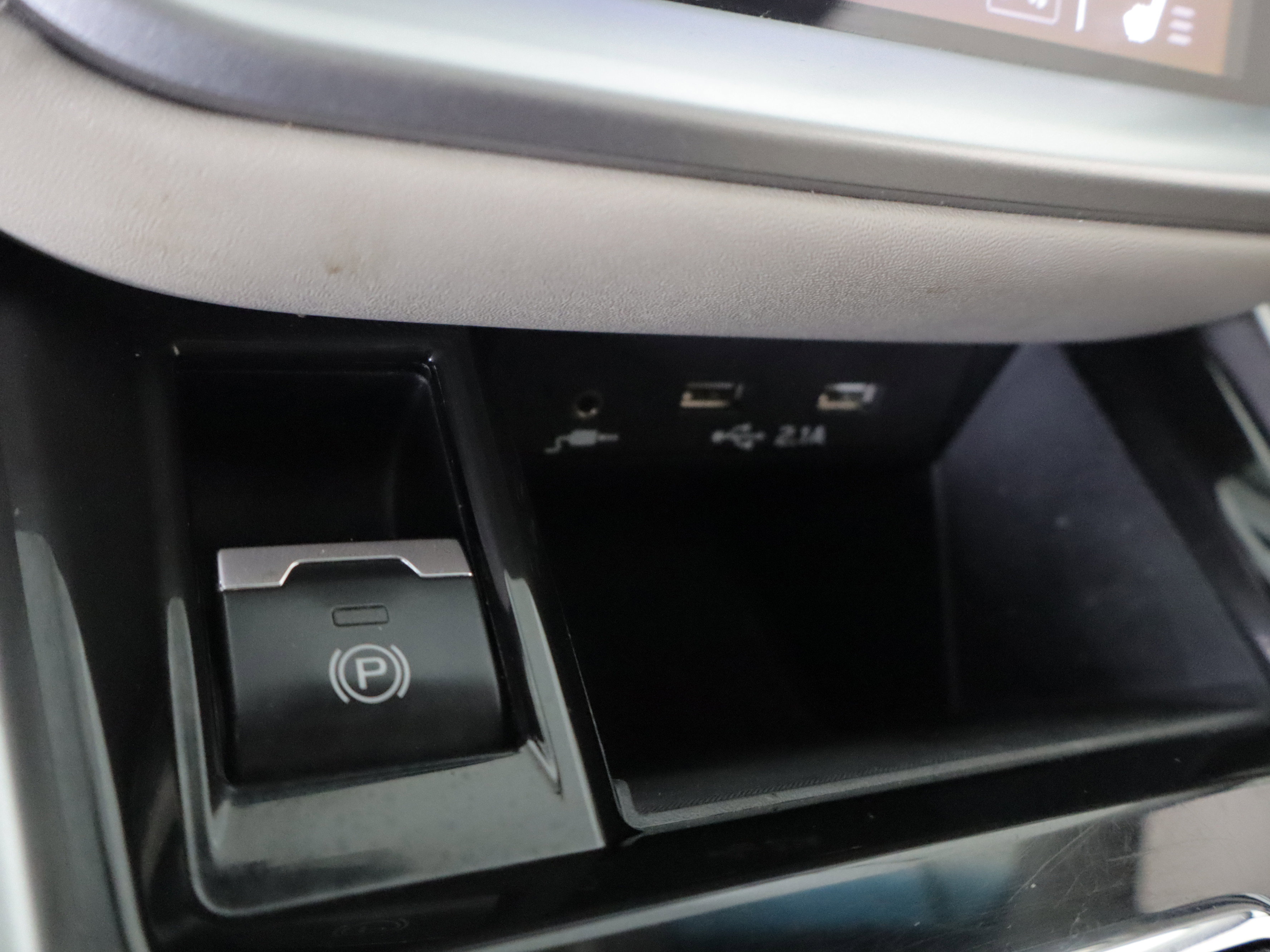 Used 2021 Subaru Outback Limited XT image 17