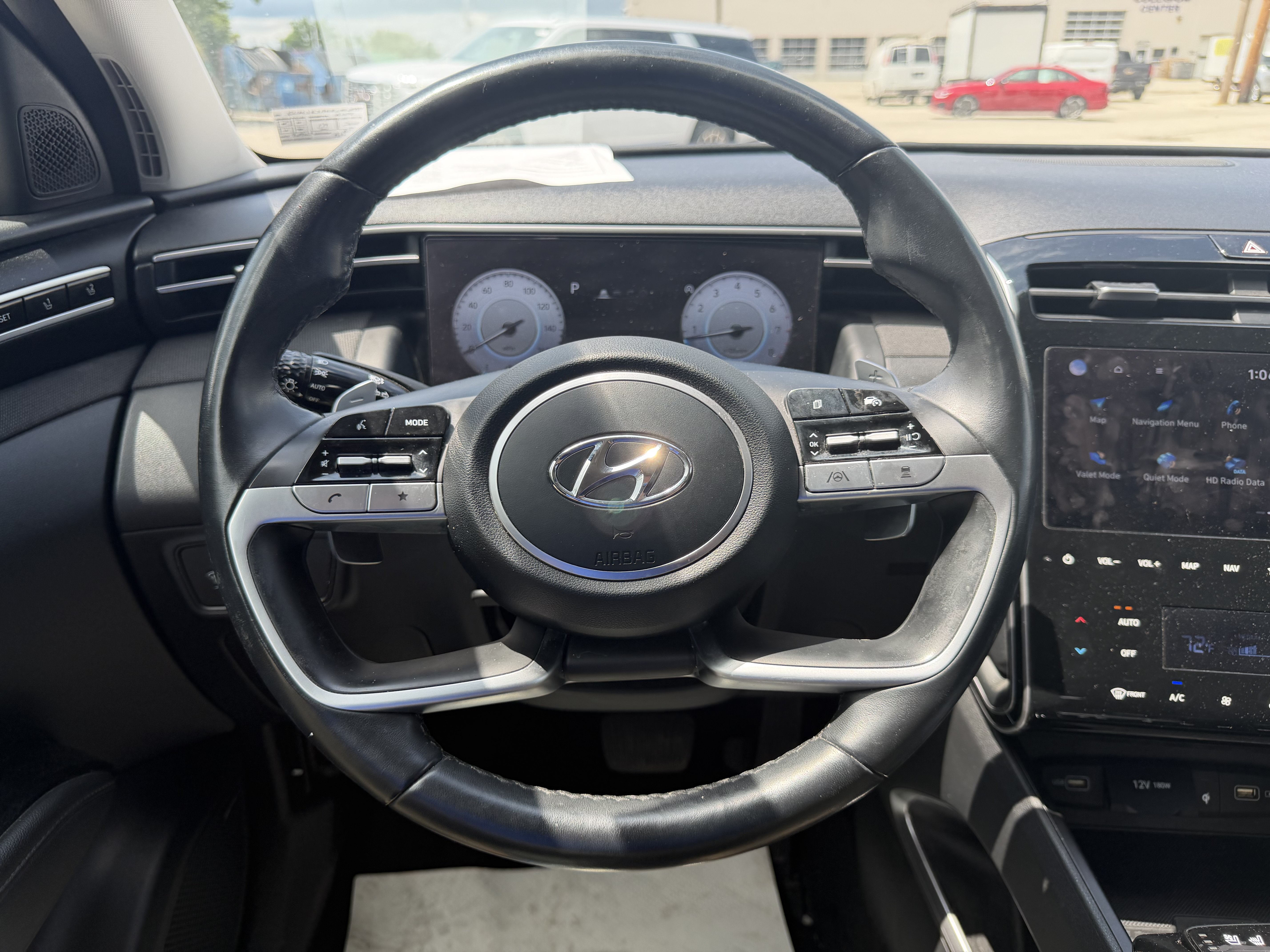 Used 2022 Hyundai Tucson Limited w/ Cargo Package FWD image 16