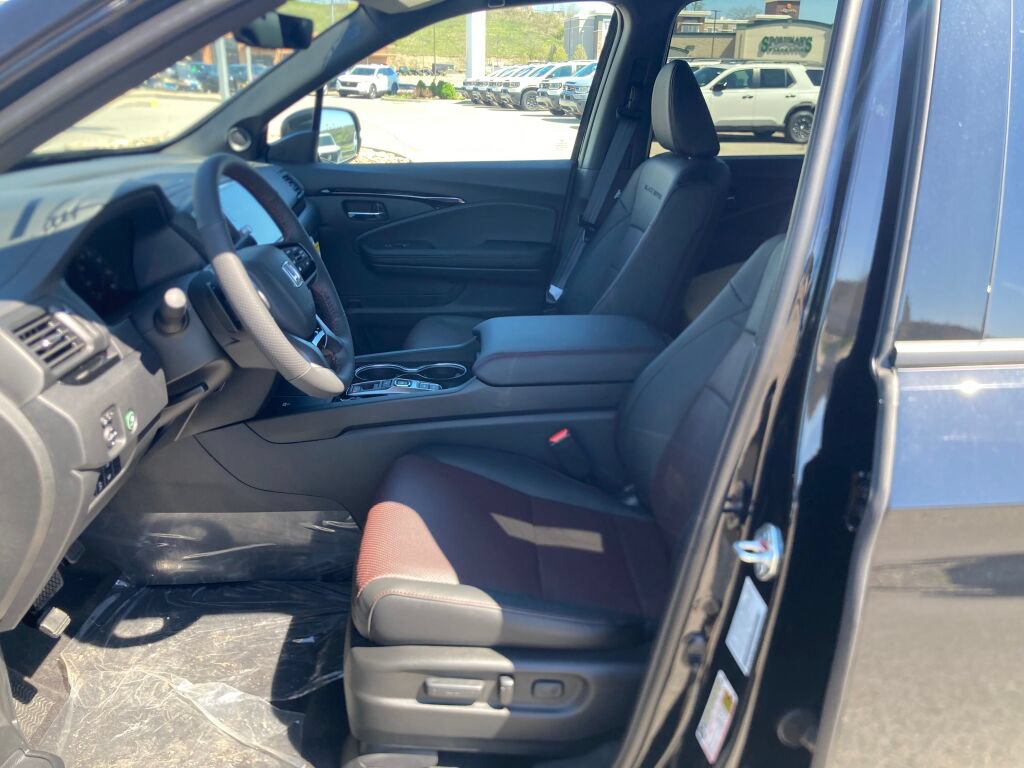 New 2026 Honda Ridgeline Black Edition image 7
