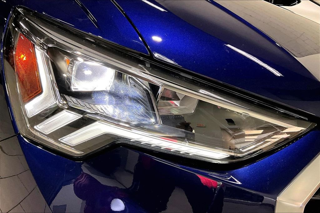 Certified 2025 Audi Q3 2.0T Premium w/ Convenience Package image 32