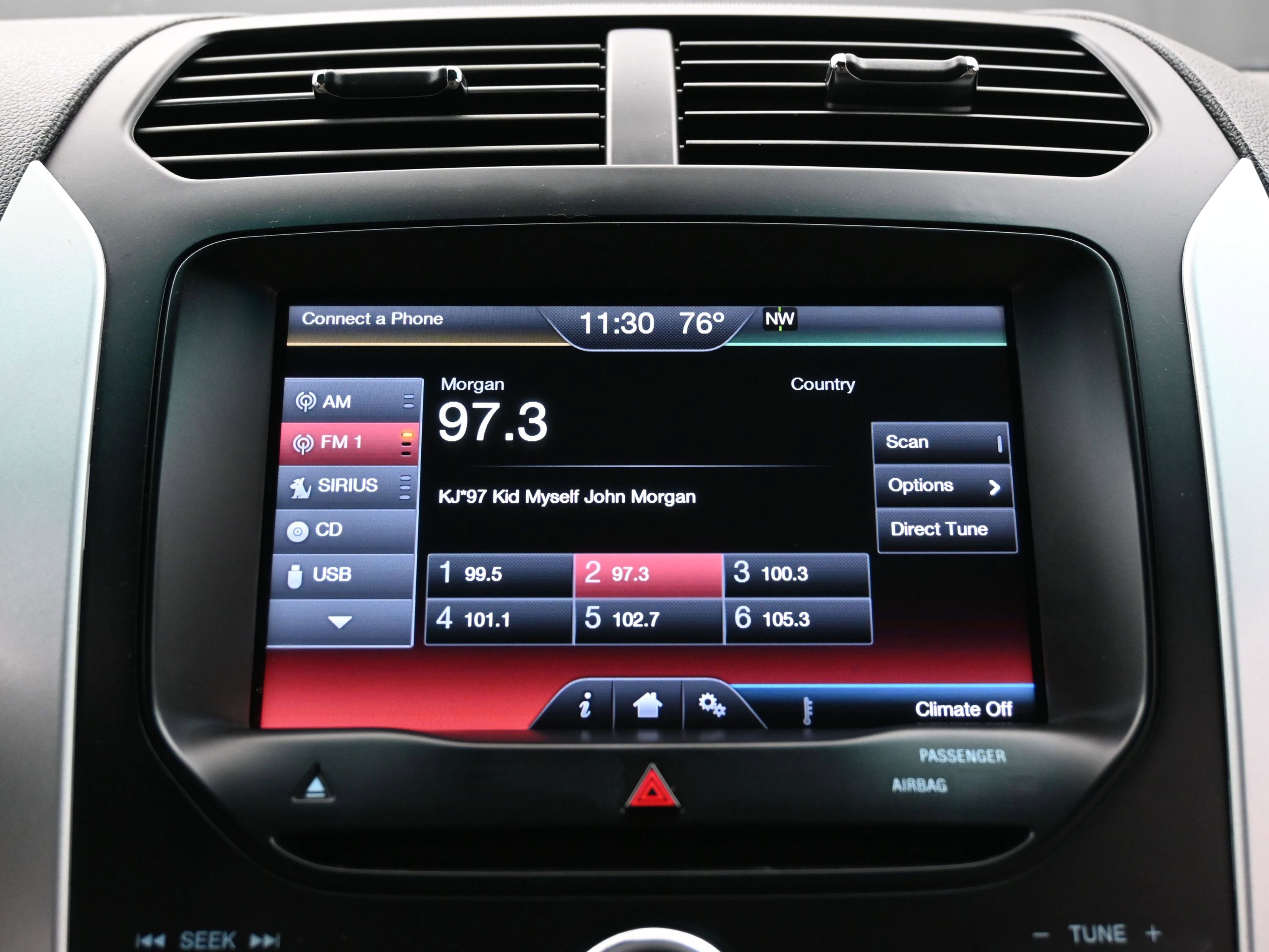 Used 2015 Ford Explorer XLT w/ Equipment Group 202A image 32