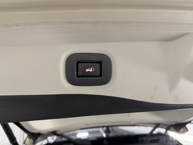 Used 2019 Nissan Rogue SV w/ Premium Package image 10