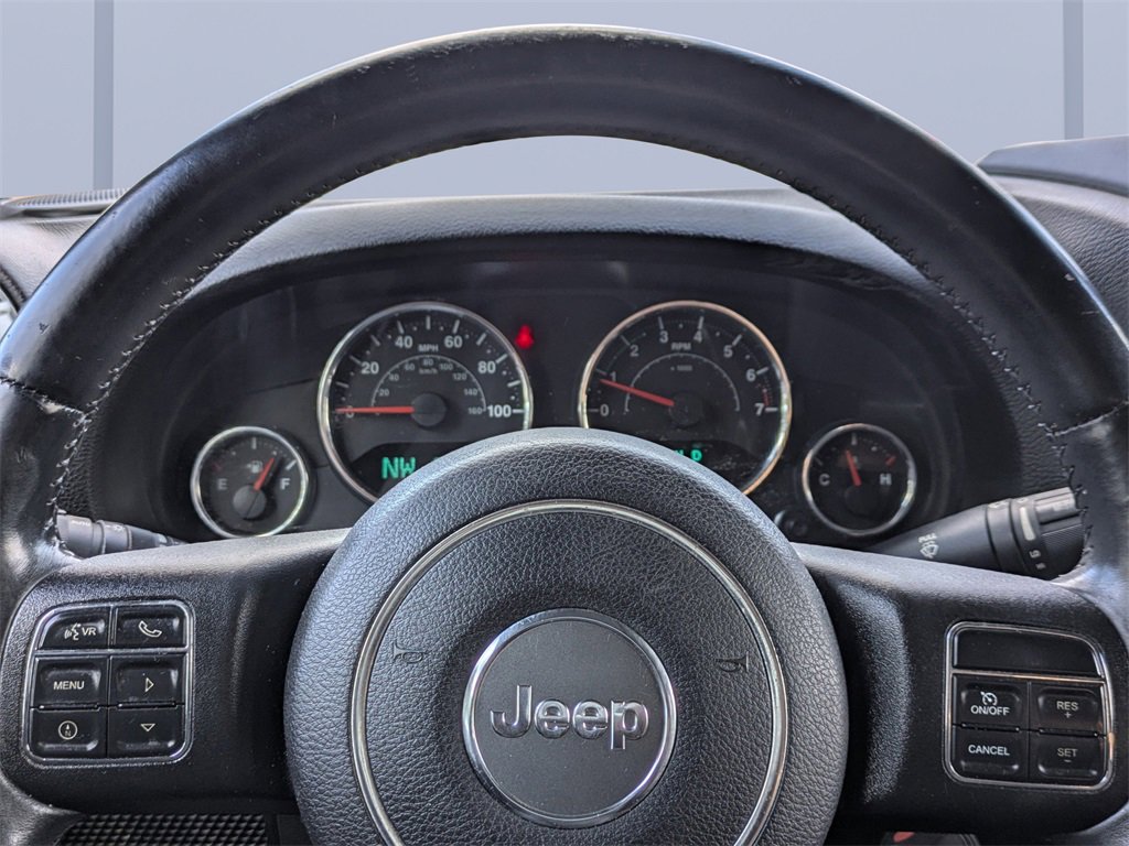 Used 2015 Jeep Wrangler Unlimited Sahara w/ Max Tow Package image 26