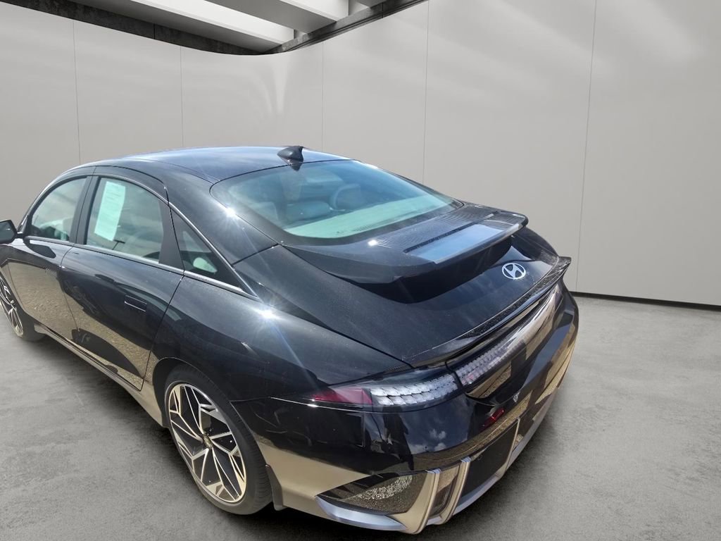 Used 2024 Hyundai Ioniq 6 SEL image 4