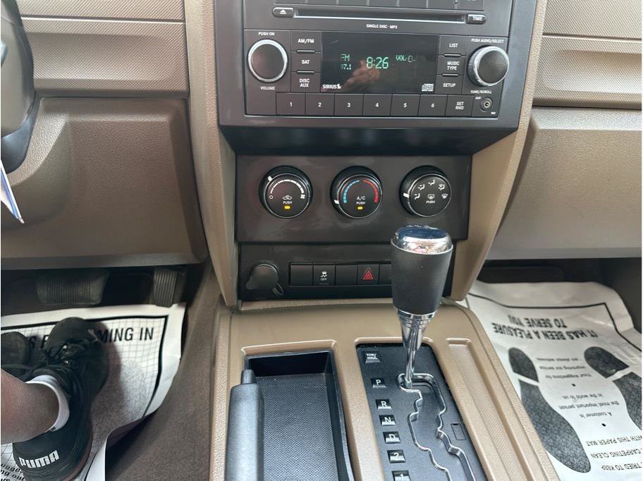 Used 2010 Dodge Nitro SE w/ Popular Equipment Group RWD image 18