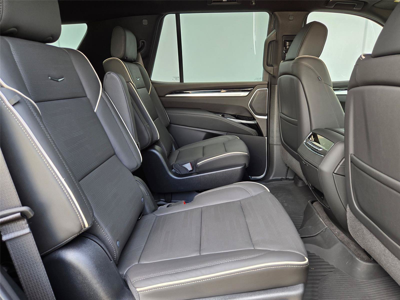 New 2026 Cadillac Escalade Sport w/ Touring Package AWD/4WD image 31