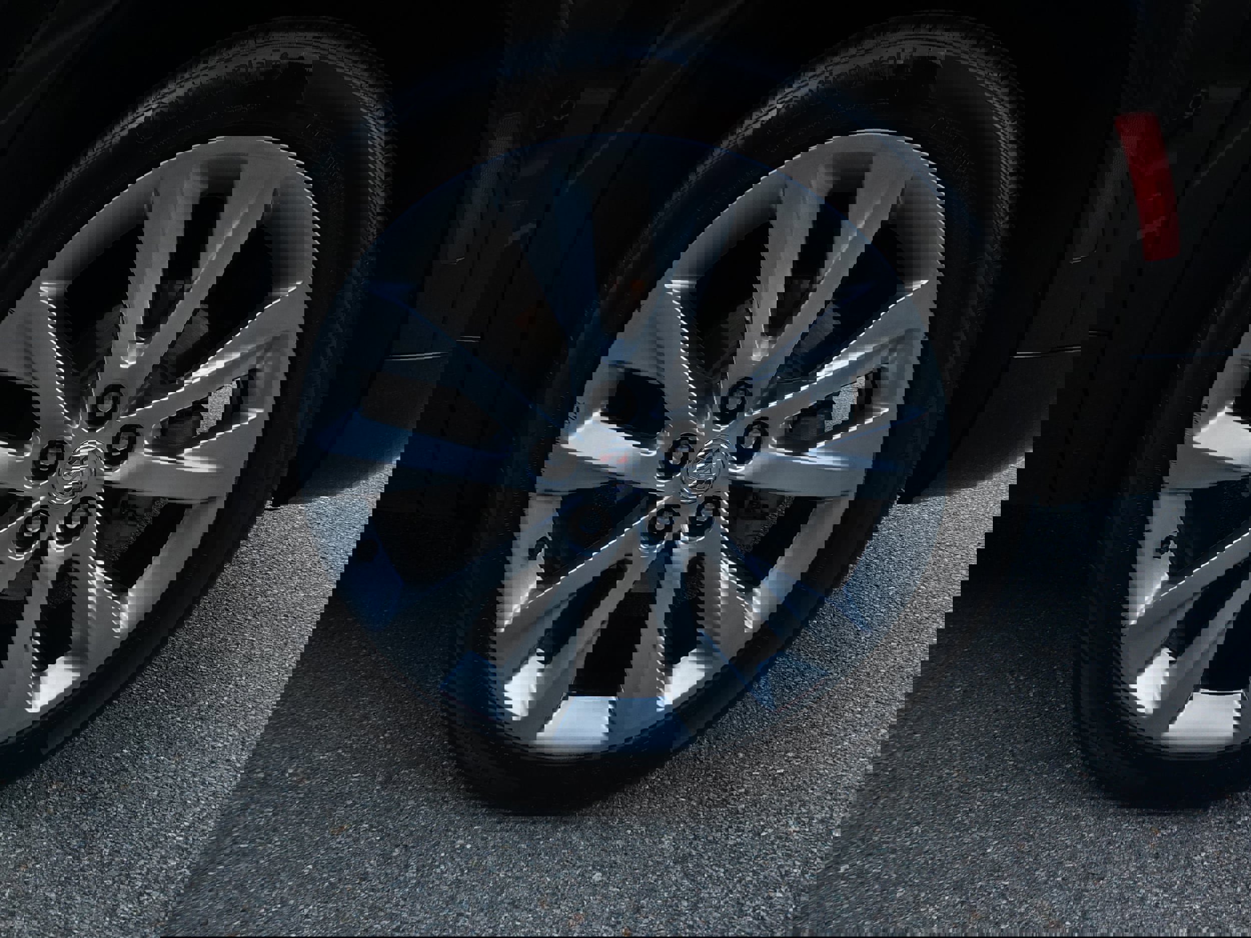 Used 2023 Buick Envision Avenir image 10