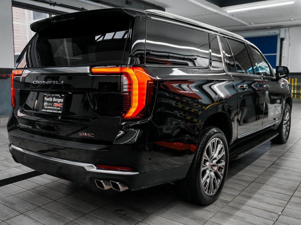 Used 2025 GMC Yukon XL Denali image 8