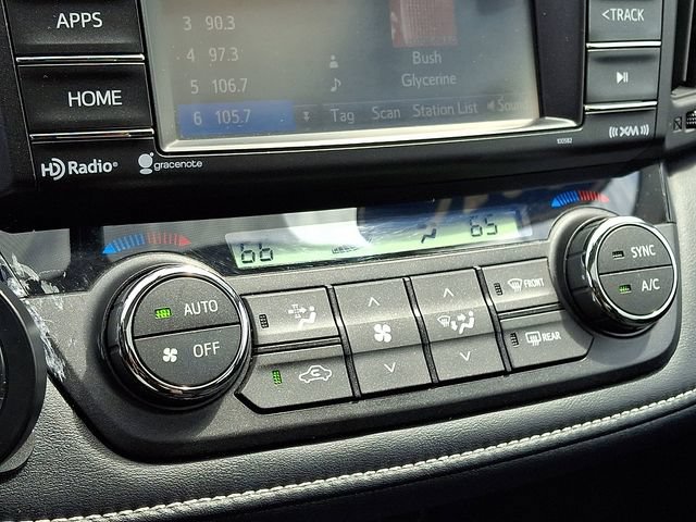 Used 2016 Toyota RAV4 XLE AWD/4WD image 18