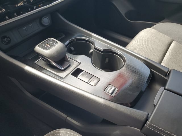Certified 2026 Nissan Rogue SV FWD image 16