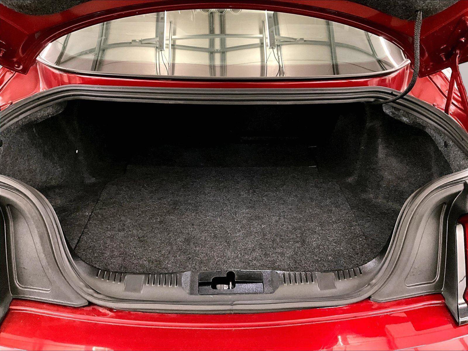 Used 2019 Ford Mustang GT RWD image 33