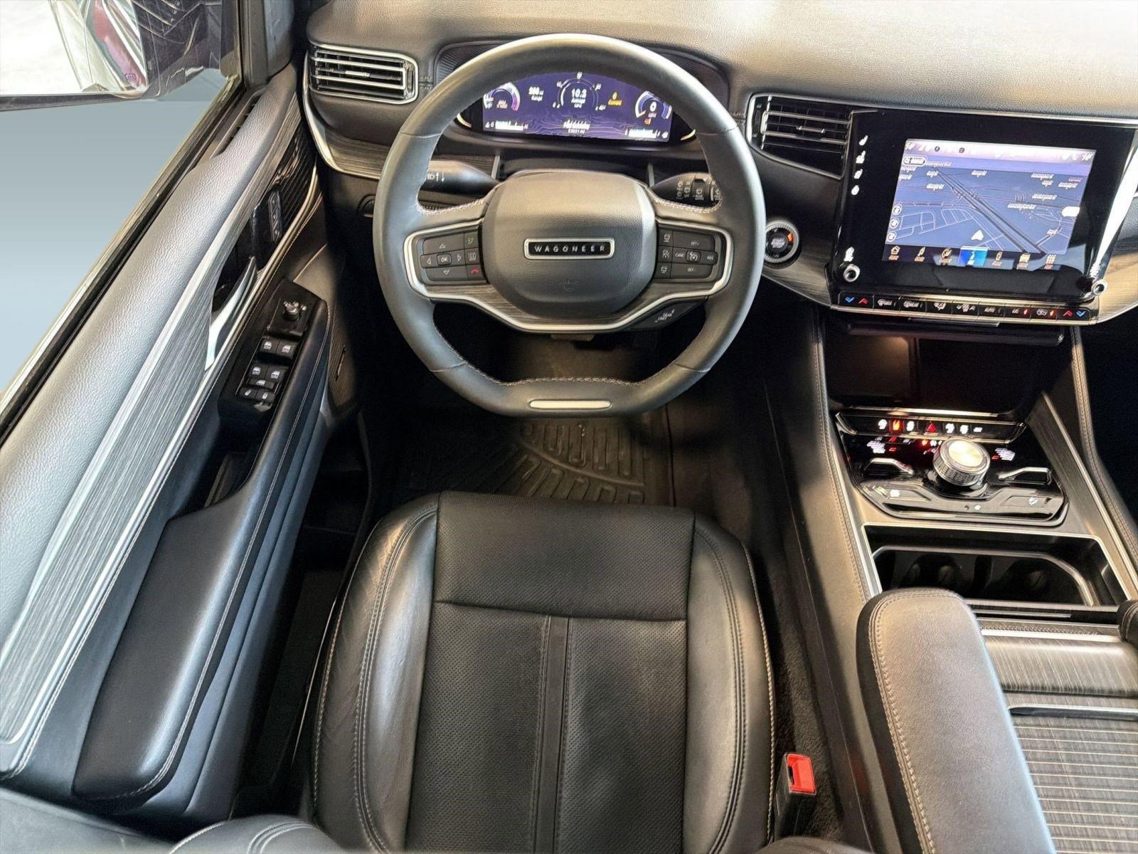 Used 2023 Jeep Wagoneer L Series III w/ Preferred Equipment Group image 24