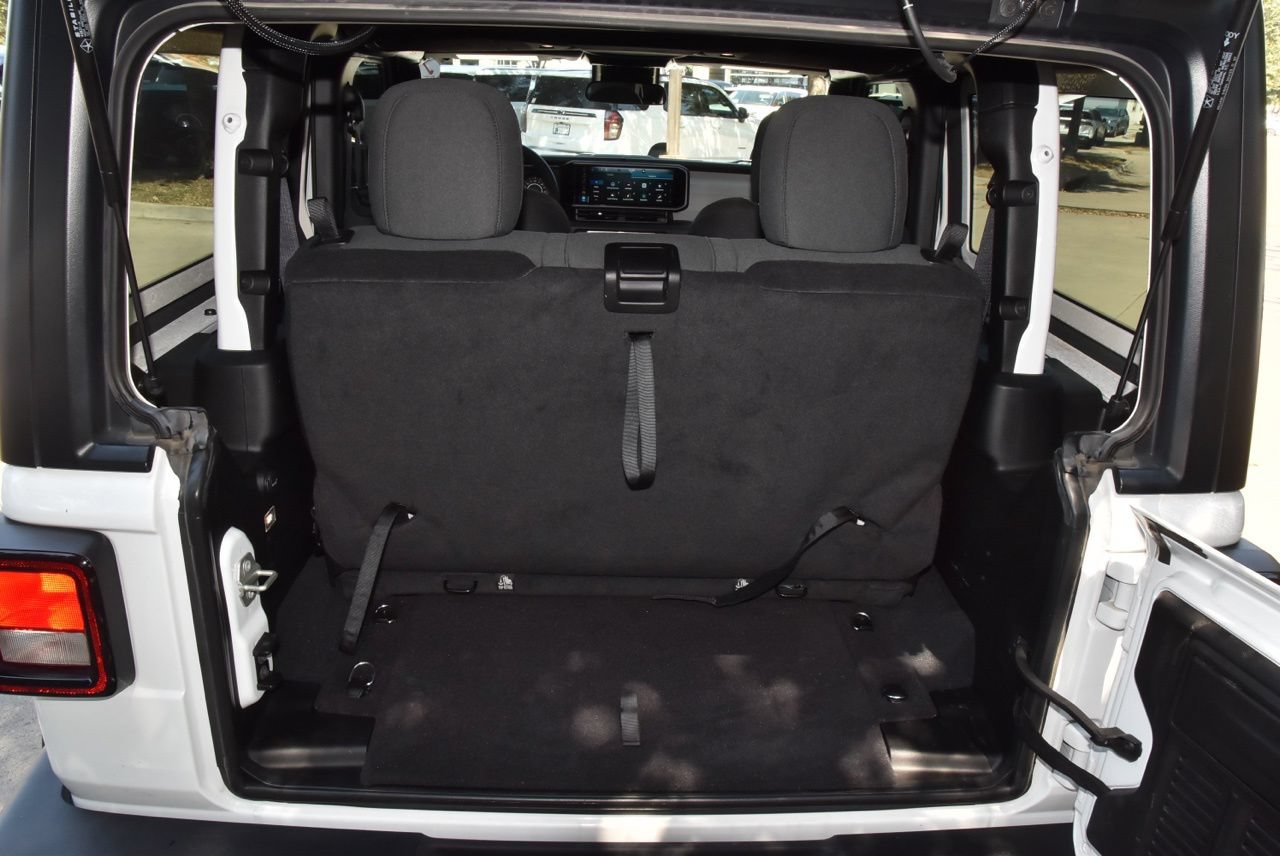 Used 2024 Jeep Wrangler Sport AWD/4WD image 32