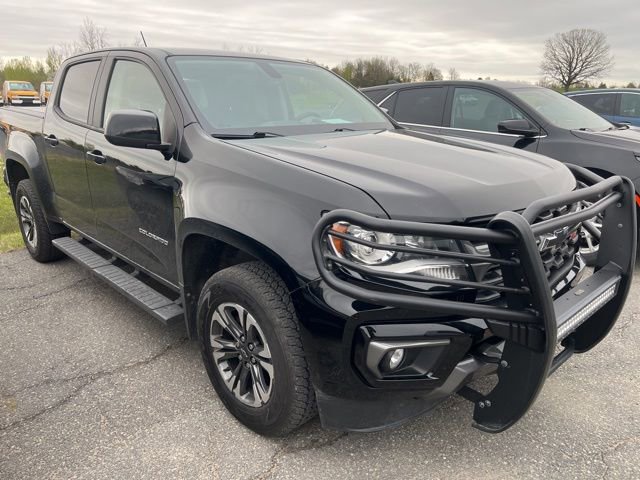 Used 2021 Chevrolet Colorado Z71 AWD/4WD image 2