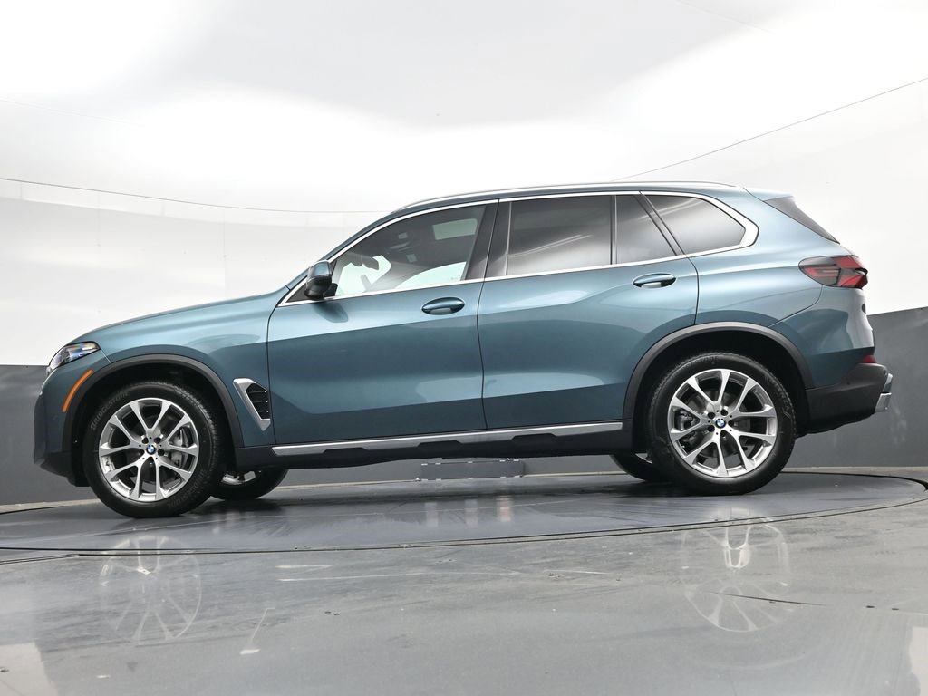 Used 2025 BMW X5 xDrive40i AWD/4WD image 35