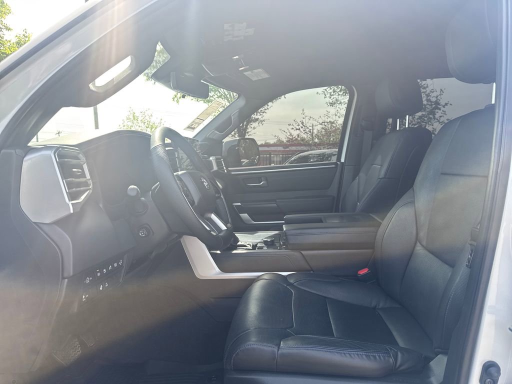 Used 2025 Toyota Tundra Platinum w/ Tow Tech Package AWD/4WD image 9