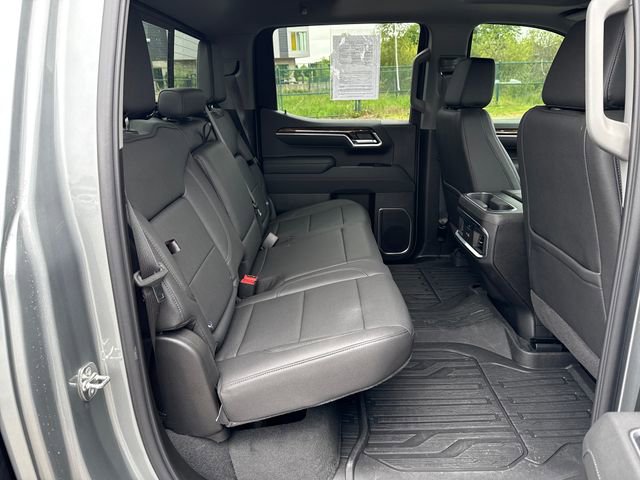 Used 2026 GMC Sierra 1500 Elevation w/ Elevation Premium Package AWD/4WD image 10