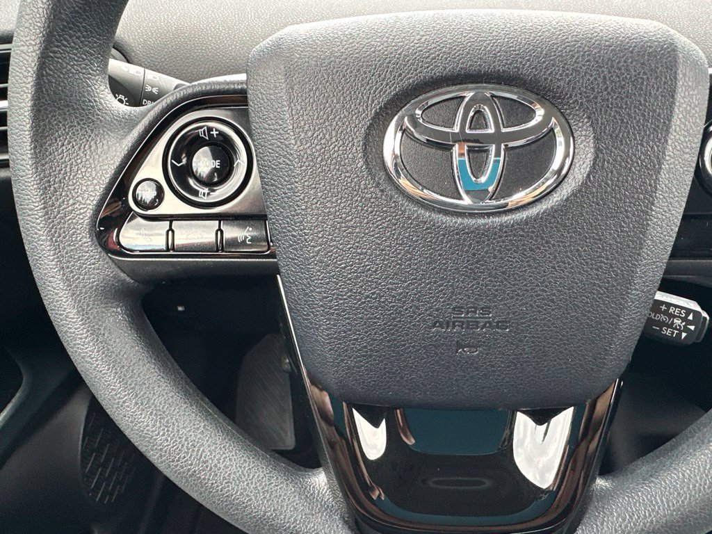Certified 2021 Toyota Prius L Eco FWD image 13