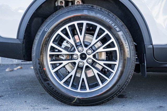 New 2026 Ford Escape SE w/ Class II Trailer Tow Package image 29