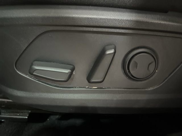 Used 2023 Hyundai Santa Cruz SEL image 11