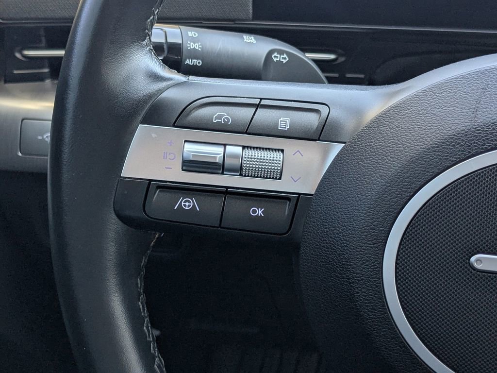 Used 2025 Hyundai Kona SEL image 23