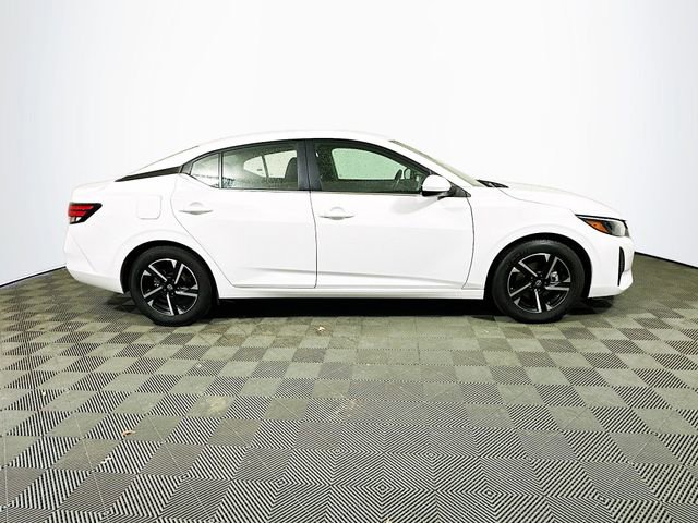 Used 2024 Nissan Sentra SV image 9