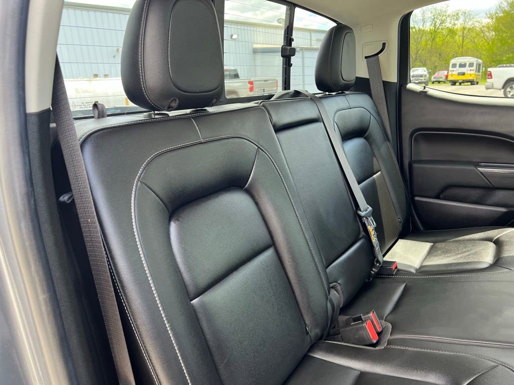 Used 2022 Chevrolet Colorado LT w/ Luxury Package RWD image 16