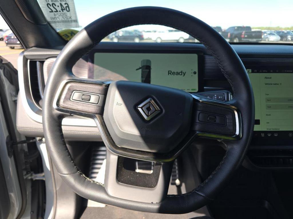 Used 2024 Rivian R1S Adventure image 6