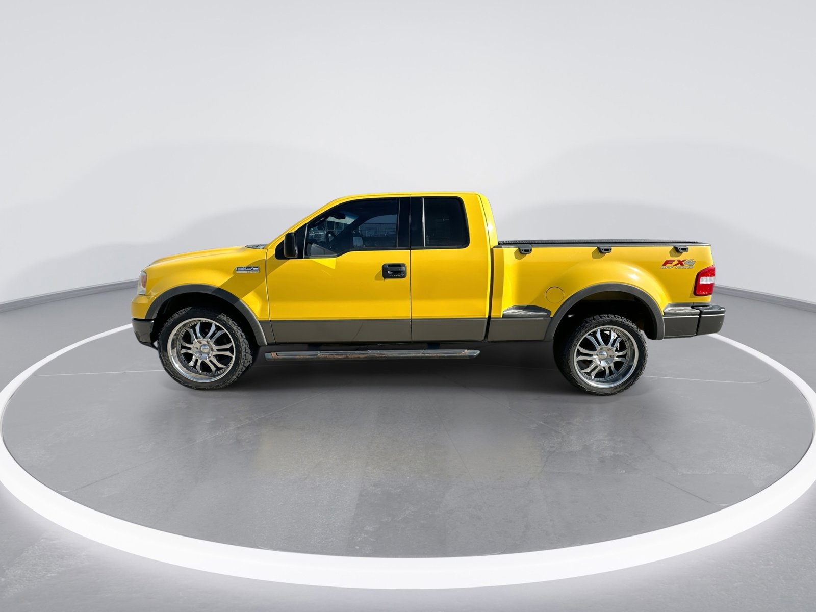 Used 2004 Ford F150 FX4 AWD/4WD image 5